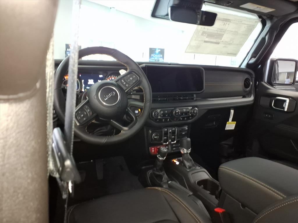 2025 Jeep Wrangler WRANGLER 4-DOOR RUBICON 392