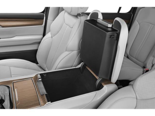 2024 Jeep Wagoneer L Series II 4x2