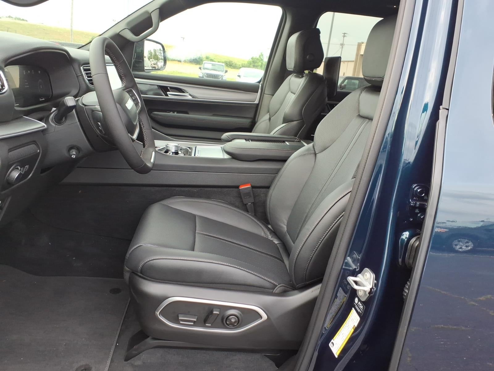 2026 Jeep Grand Wagoneer GRAND WAGONEER LIMITED ALTITUDE 4X4