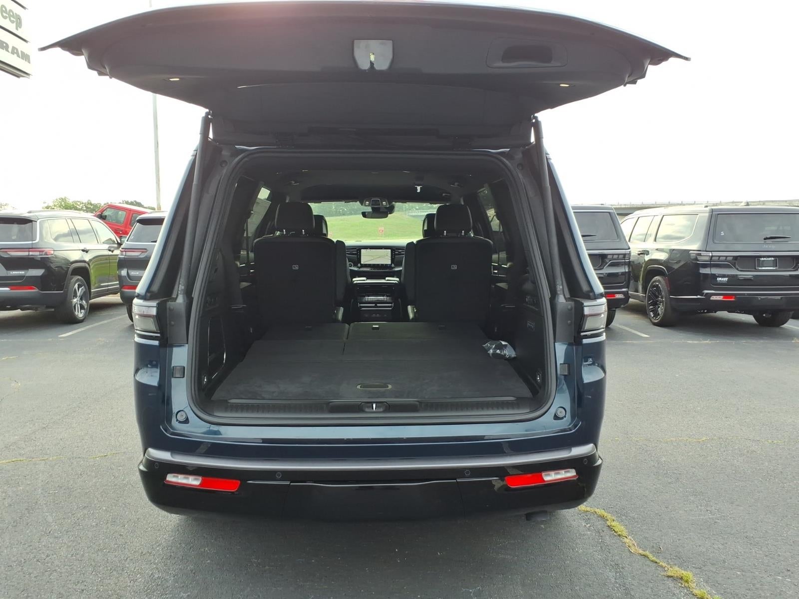 2026 Jeep Grand Wagoneer GRAND WAGONEER LIMITED ALTITUDE 4X4