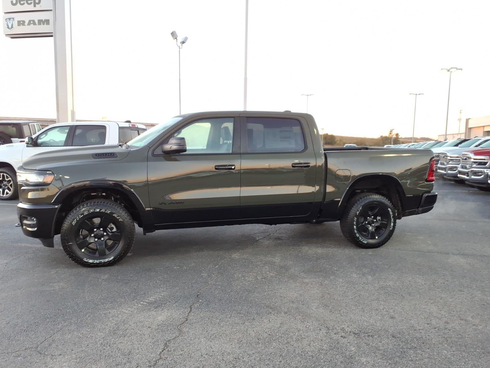 2027 RAM Ram 1500 RAM 1500 BIG HORN CREW CAB 4X4 5'7' BOX