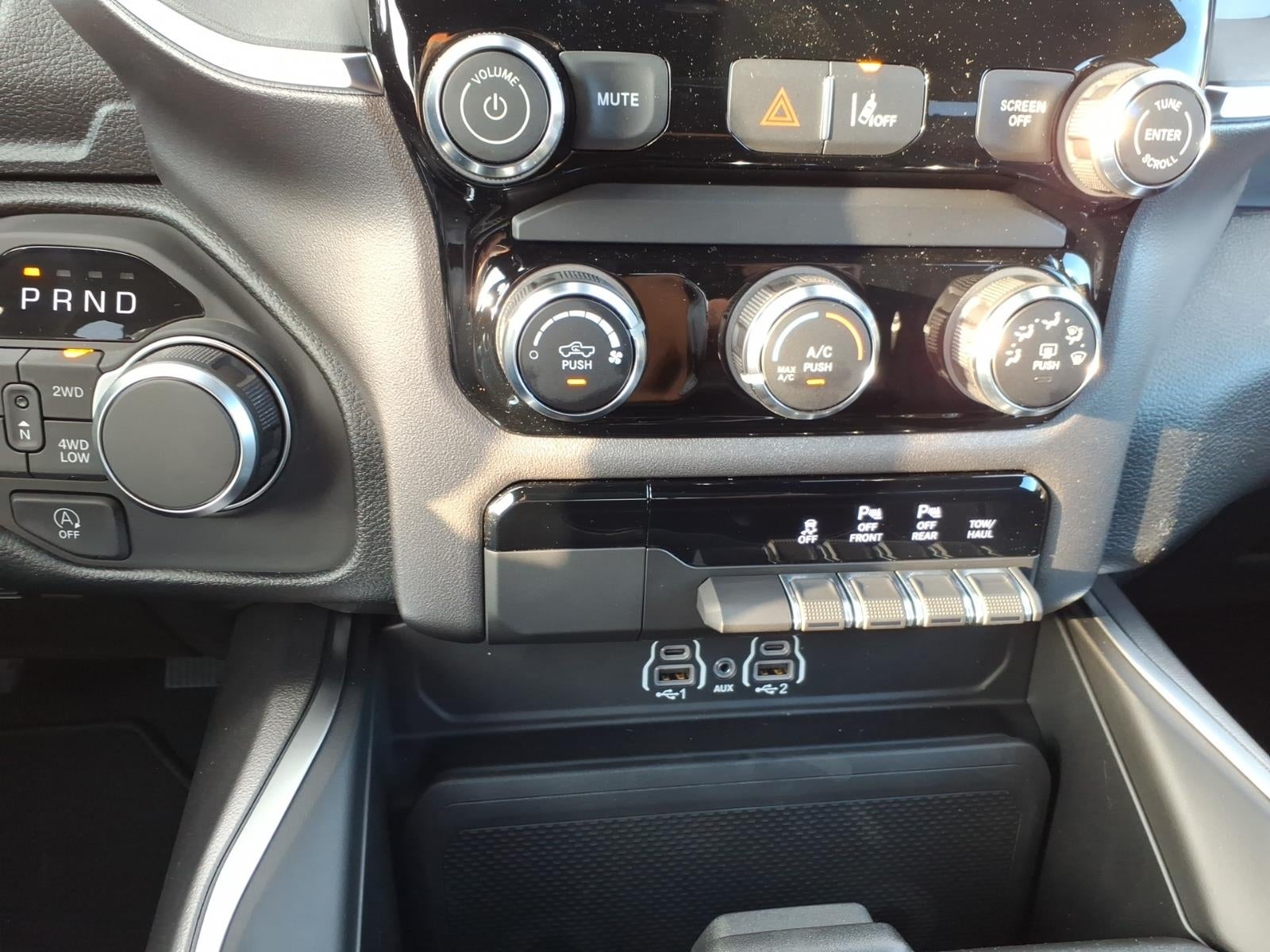 2026 RAM Ram 1500 RAM 1500 EXPRESS CREW CAB 4X4 5'7' BOX