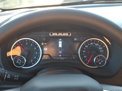 2026 RAM 1500 RAM 1500 EXPRESS CREW CAB 4X4 5'7' BOX