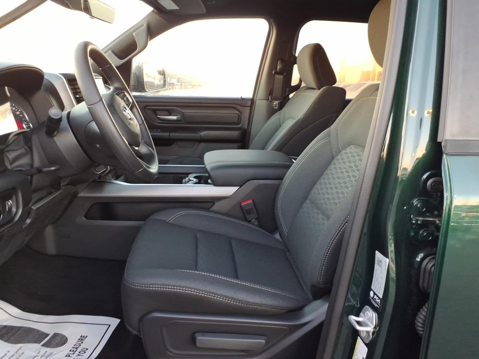 2026 RAM Ram 1500 RAM 1500 EXPRESS CREW CAB 4X4 5'7' BOX