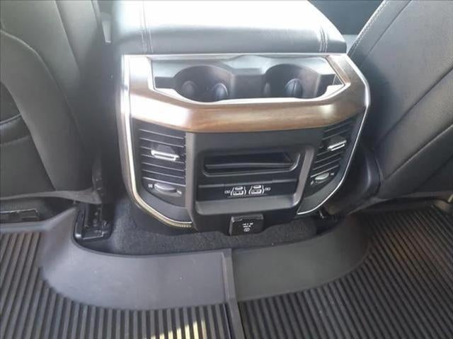 2022 RAM 1500 Laramie Crew Cab 4x4 5'7' Box