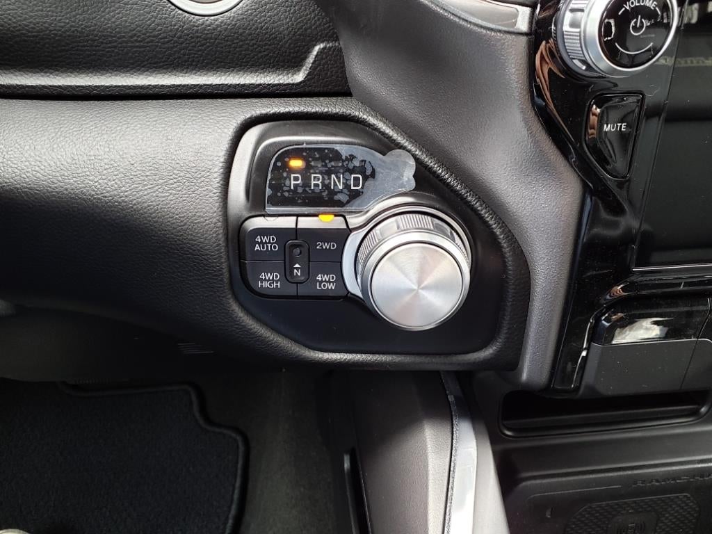 2023 RAM 1500 Laramie Crew Cab 4x4 5'7' Box