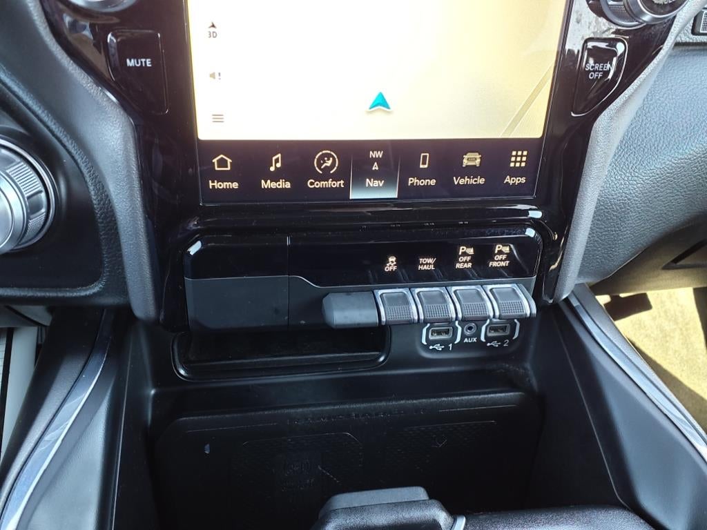 2023 RAM 1500 Laramie Crew Cab 4x4 5'7' Box