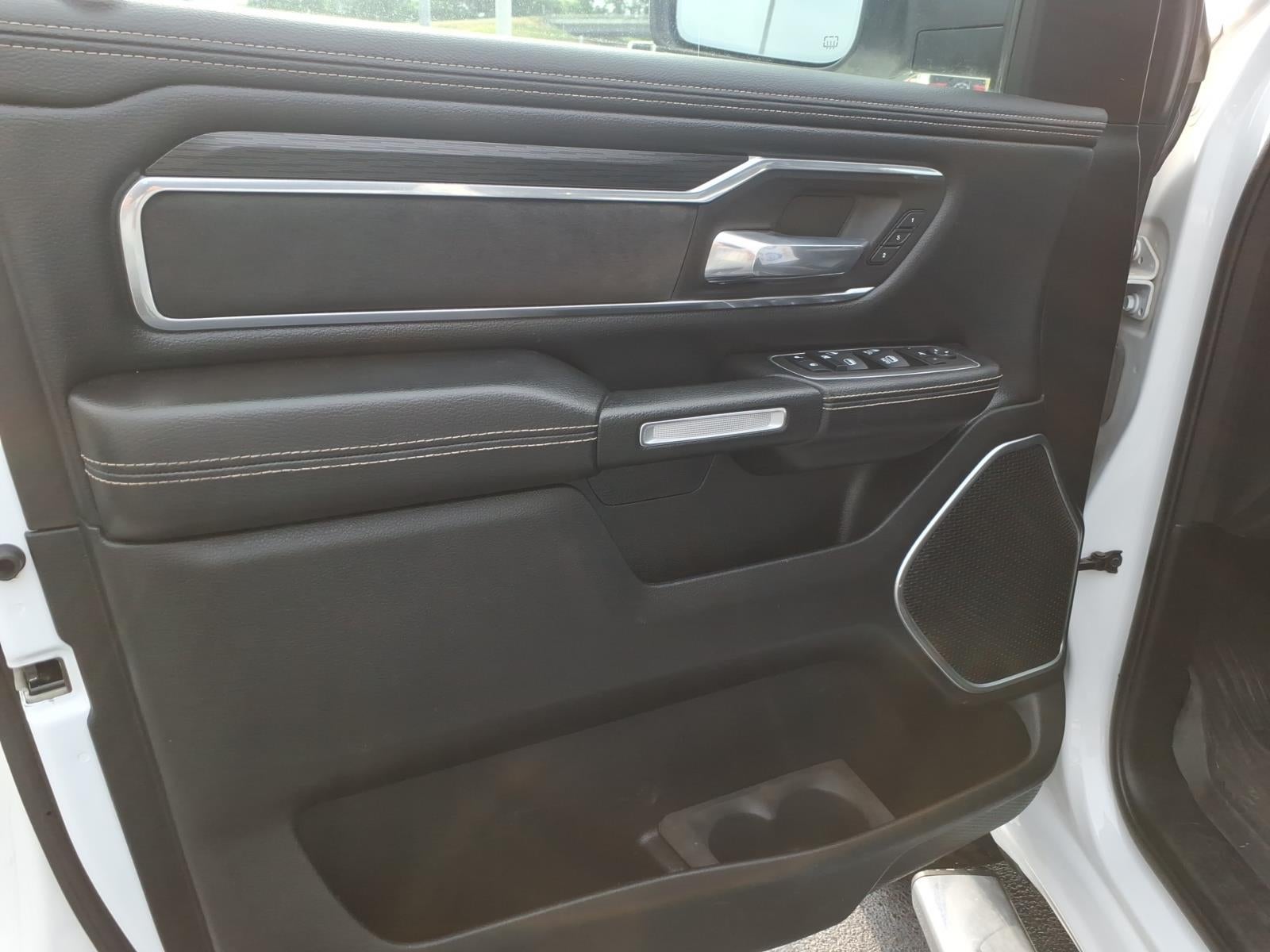 2023 RAM 1500 Laramie Crew Cab 4x4 5'7' Box