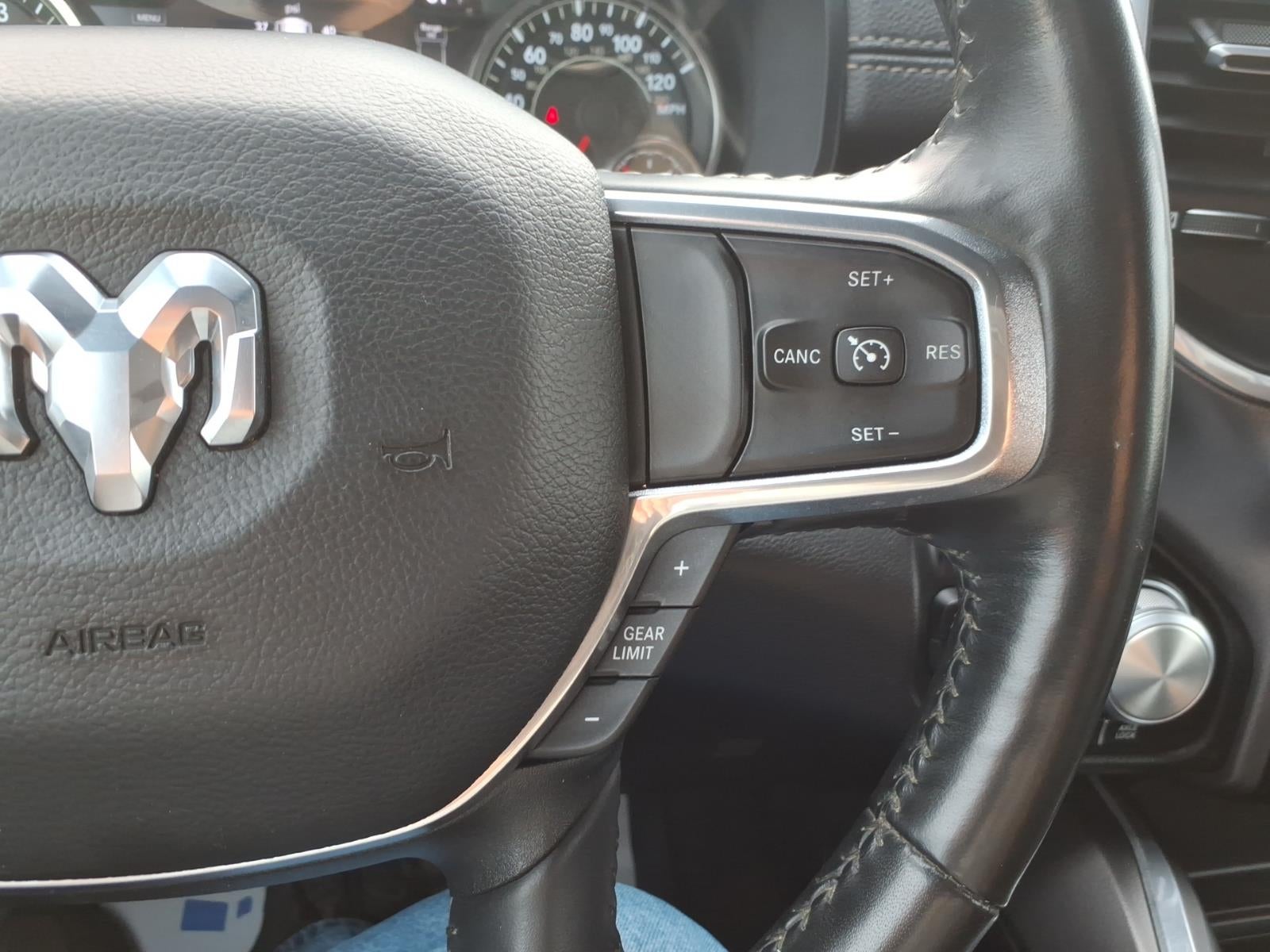 2023 RAM 1500 Laramie Crew Cab 4x4 5'7' Box