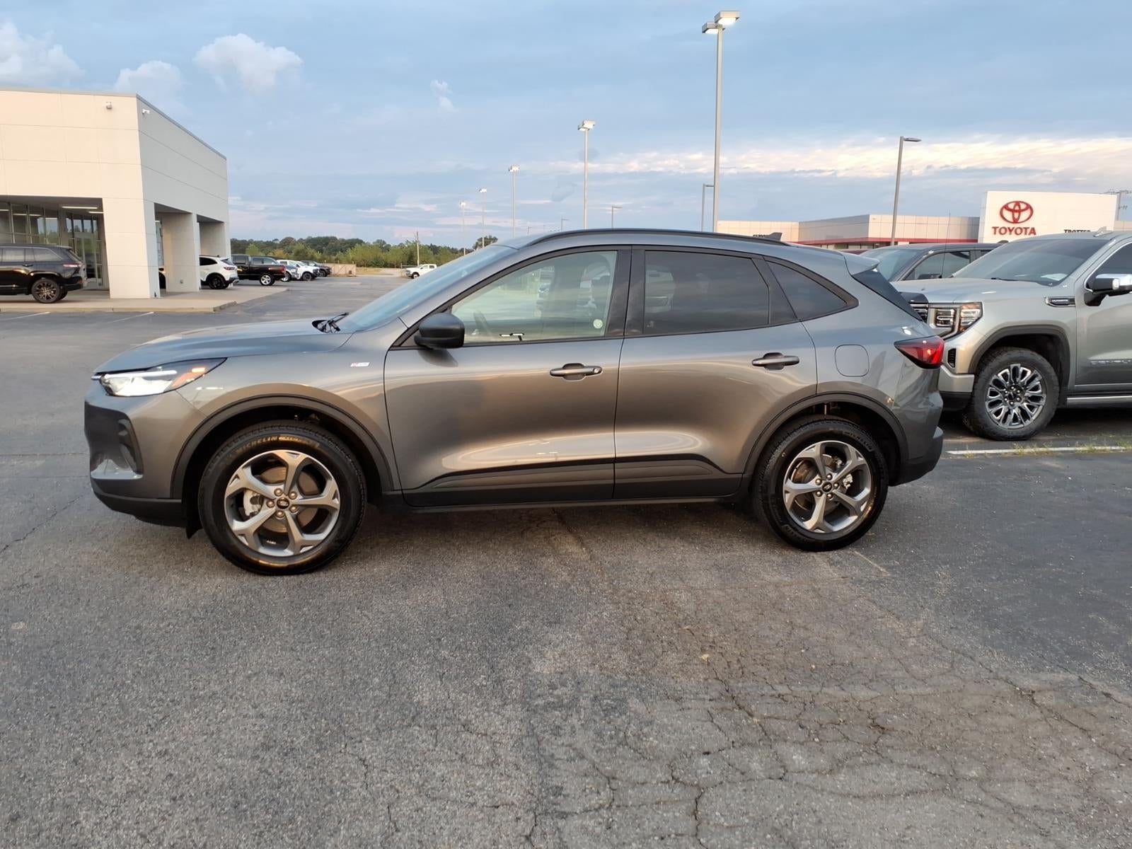 2025 Ford Escape ST-Line
