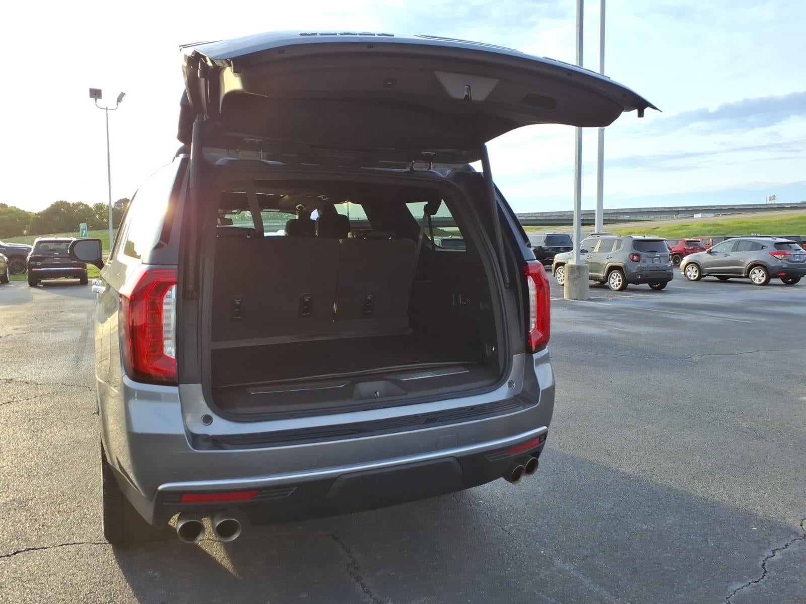 2022 GMC Yukon XL 4WD Denali
