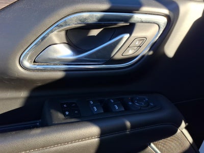 2024 Chevrolet Suburban 4WD LT