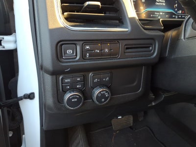2024 Chevrolet Suburban 4WD LT