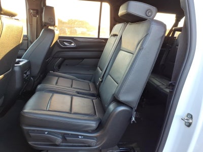 2024 Chevrolet Suburban 4WD LT