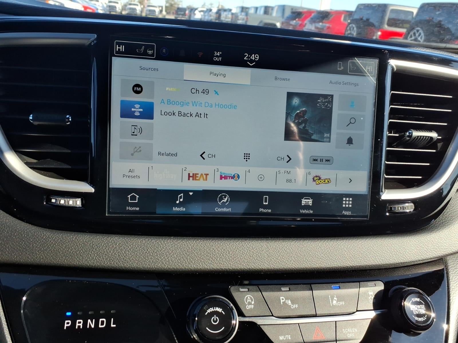 2026 Chrysler Voyager VOYAGER LX