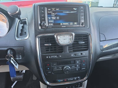 2012 Chrysler Town & Country Touring-L