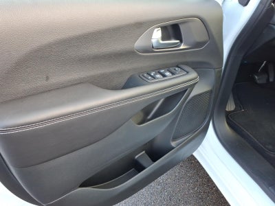 2026 Chrysler Voyager VOYAGER LX