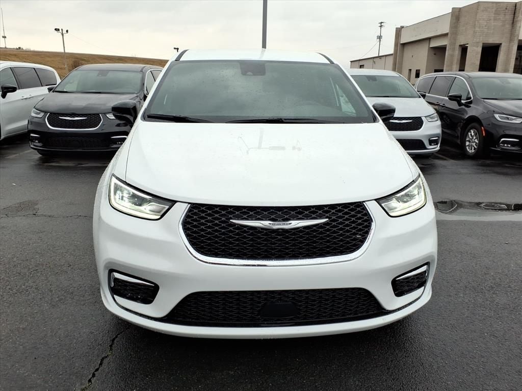 2026 Chrysler Pacifica PACIFICA SELECT AWD