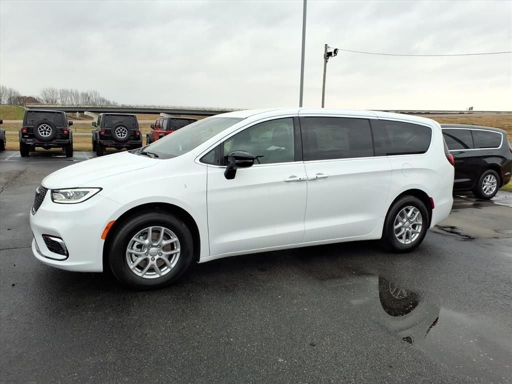 2026 Chrysler Pacifica PACIFICA SELECT AWD