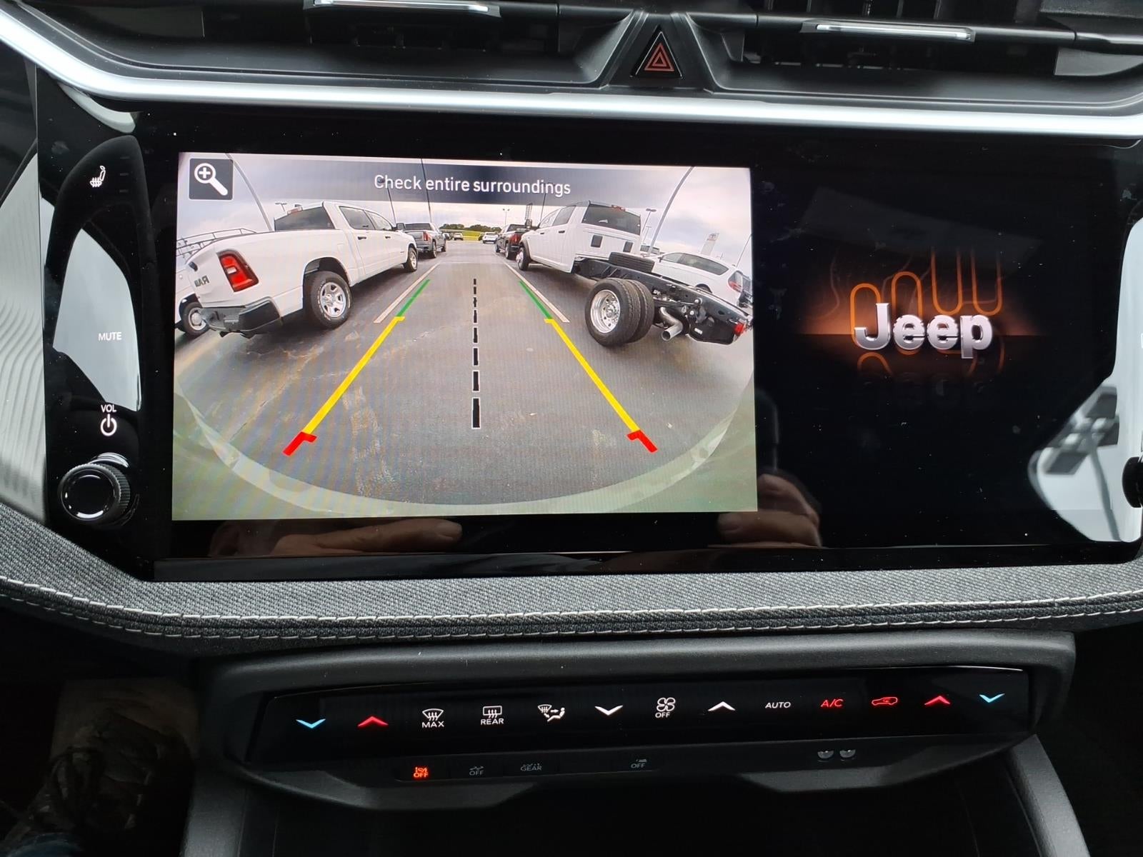 2026 Jeep Cherokee CHEROKEE LAREDO 4X4