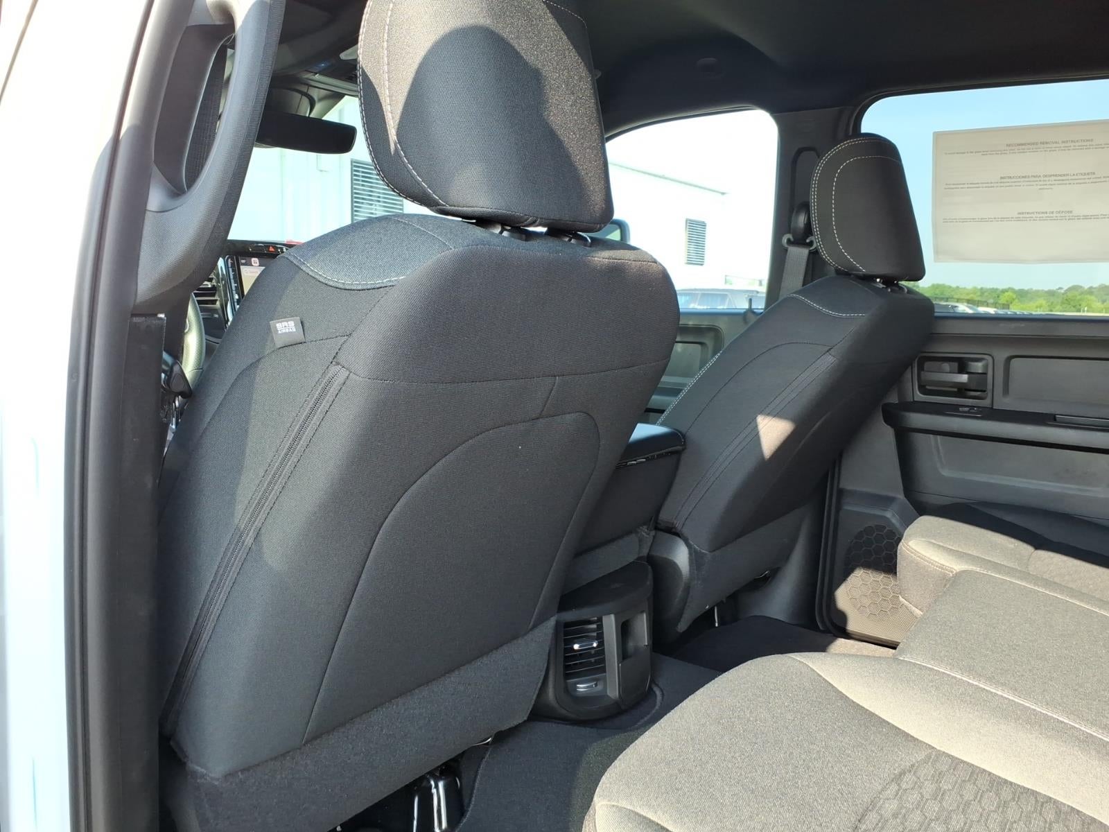 2026 RAM Ram 2500 RAM 2500 BLACK EXPRESS CREW CAB 4X4 6'4' BOX