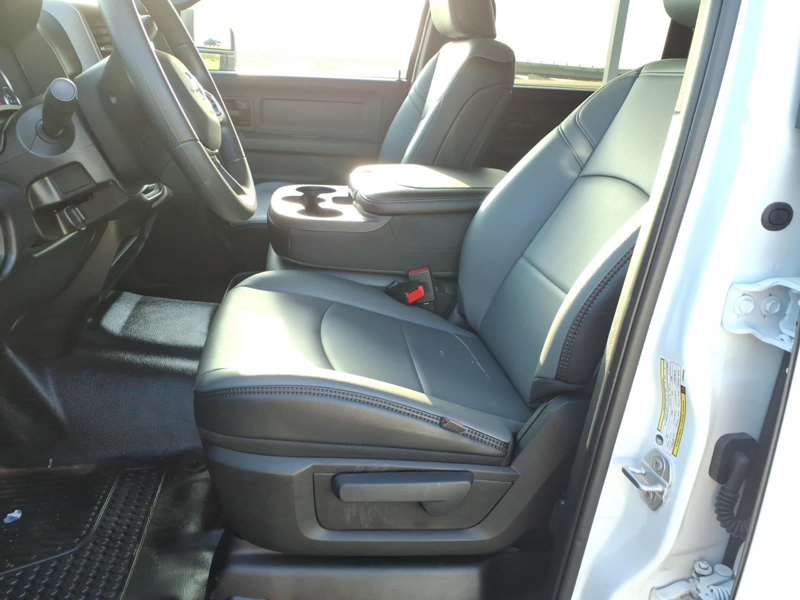 2026 RAM 2500 RAM 2500 TRADESMAN CREW CAB 4X4 6'4' BOX