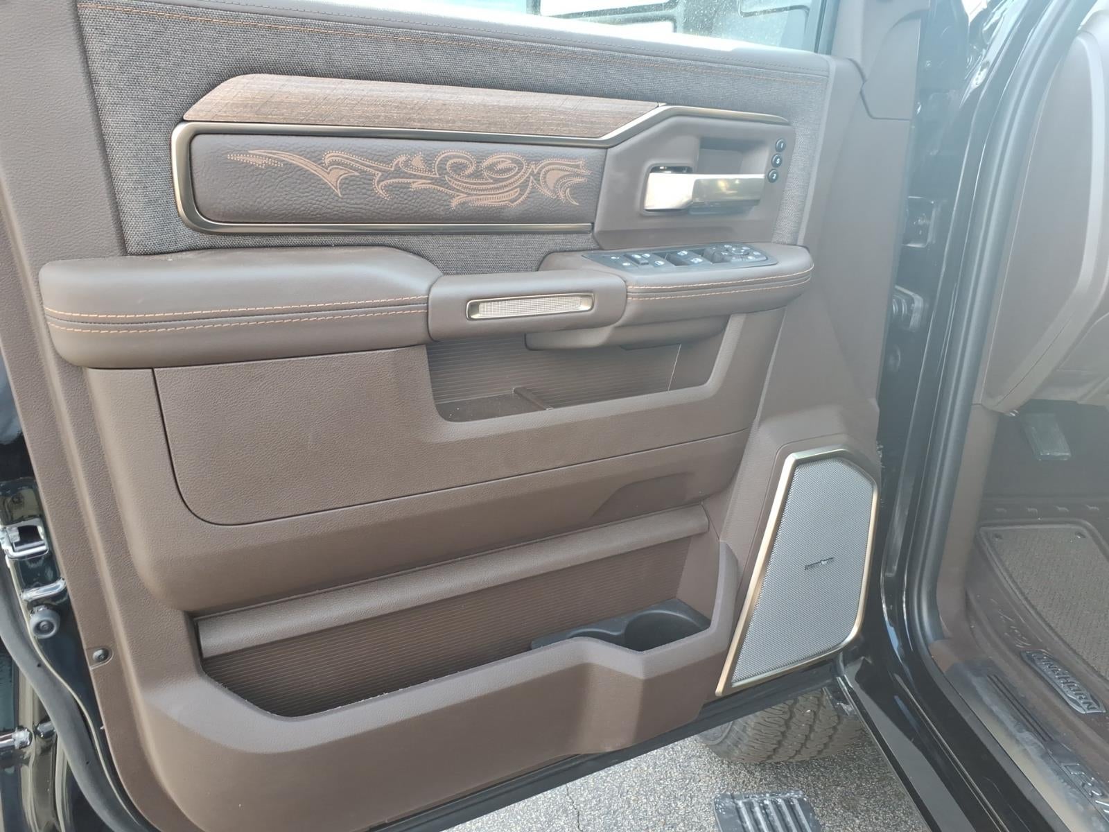 2026 RAM Ram 2500 RAM 2500 LIMITED LONGHORN CREW CAB 4X4 6'4' BOX