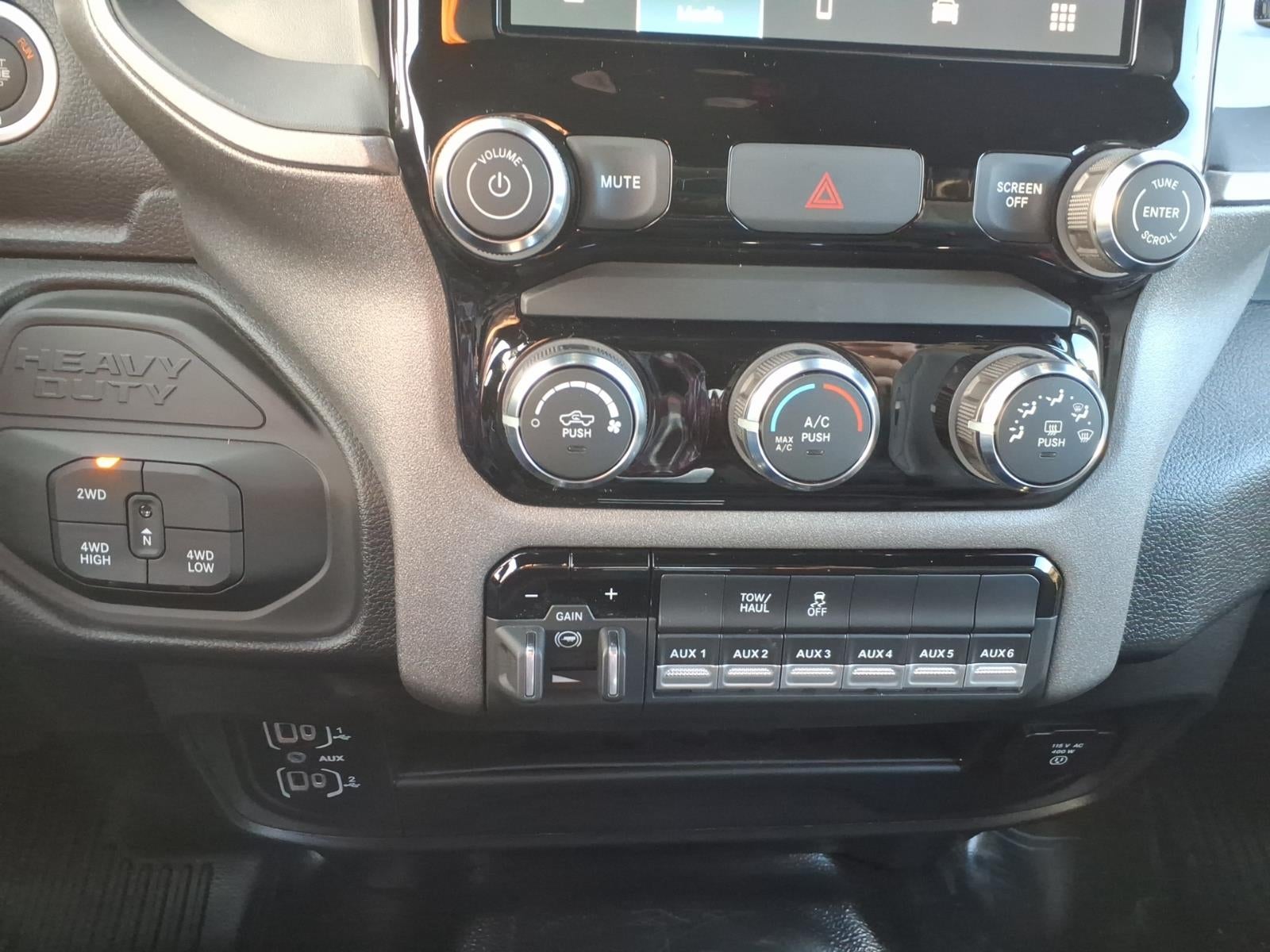 2026 RAM Ram 3500 RAM 3500 TRADESMAN CREW CAB 4X4 8' BOX