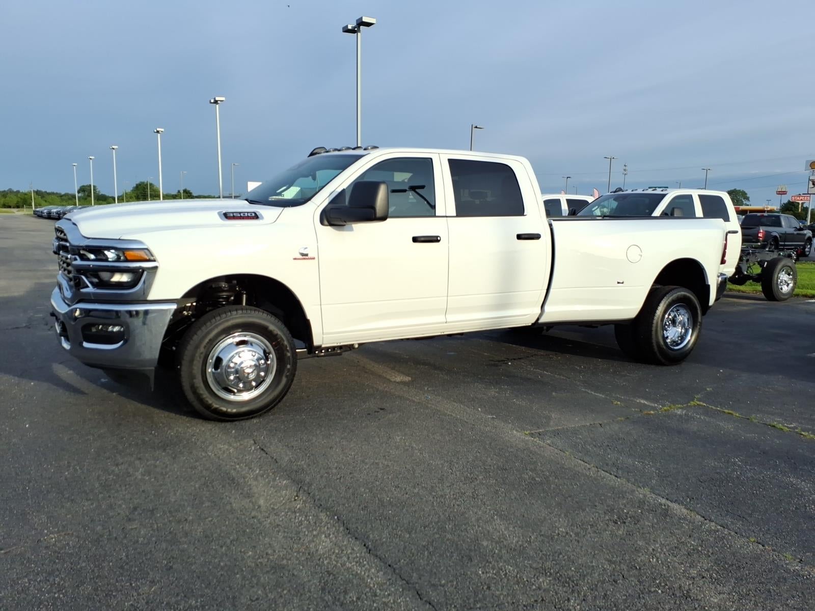 2026 RAM Ram 3500 RAM 3500 TRADESMAN CREW CAB 4X4 8' BOX