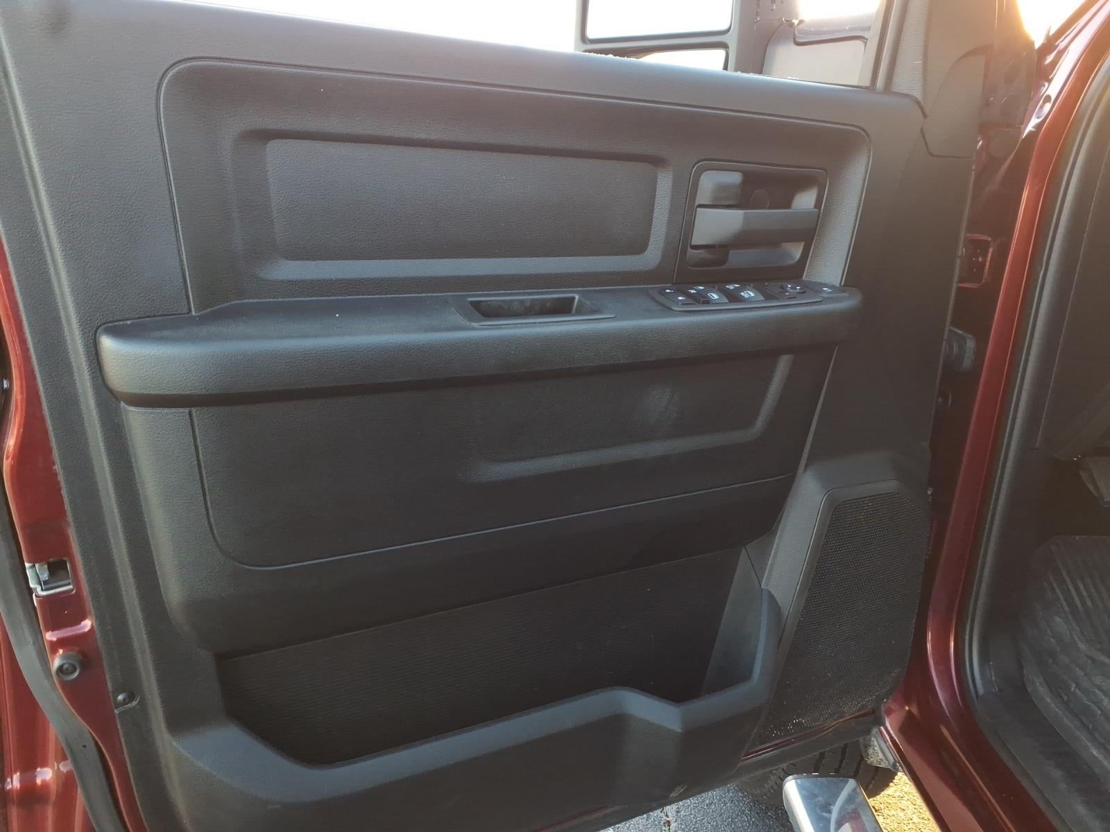 2023 RAM 2500 Tradesman Crew Cab 4x4 6'4' Box