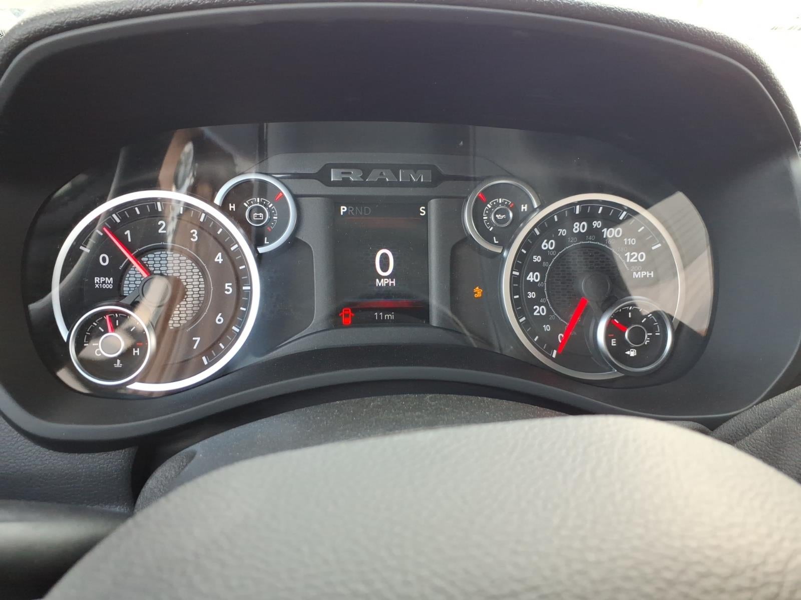 2026 RAM Ram 3500 Chassis Cab RAM 3500 TRADESMAN CHASSIS REGULAR CAB 4X2 84' CA