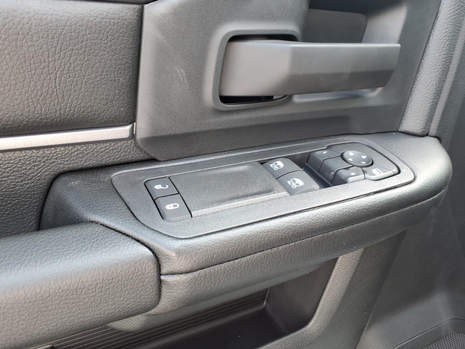 2026 RAM Ram 3500 Chassis Cab RAM 3500 TRADESMAN CHASSIS REGULAR CAB 4X2 84' CA