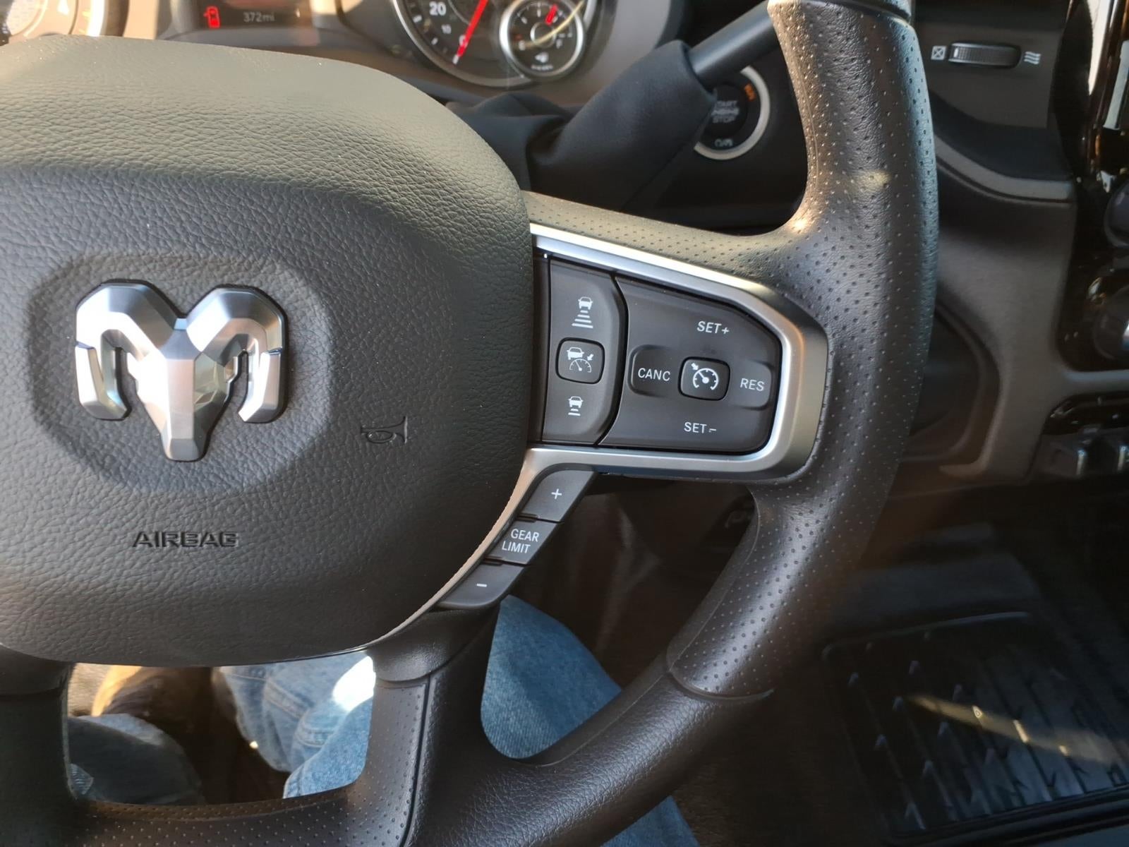 2026 RAM Ram 3500 Chassis Cab RAM 3500 TRADESMAN CREW CAB CHASSIS 4X4 60' CA