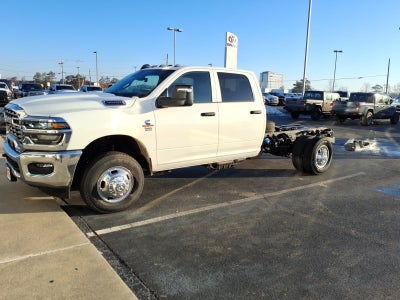 2026 RAM Ram 3500 Chassis Cab RAM 3500 TRADESMAN CREW CAB CHASSIS 4X4 60' CA