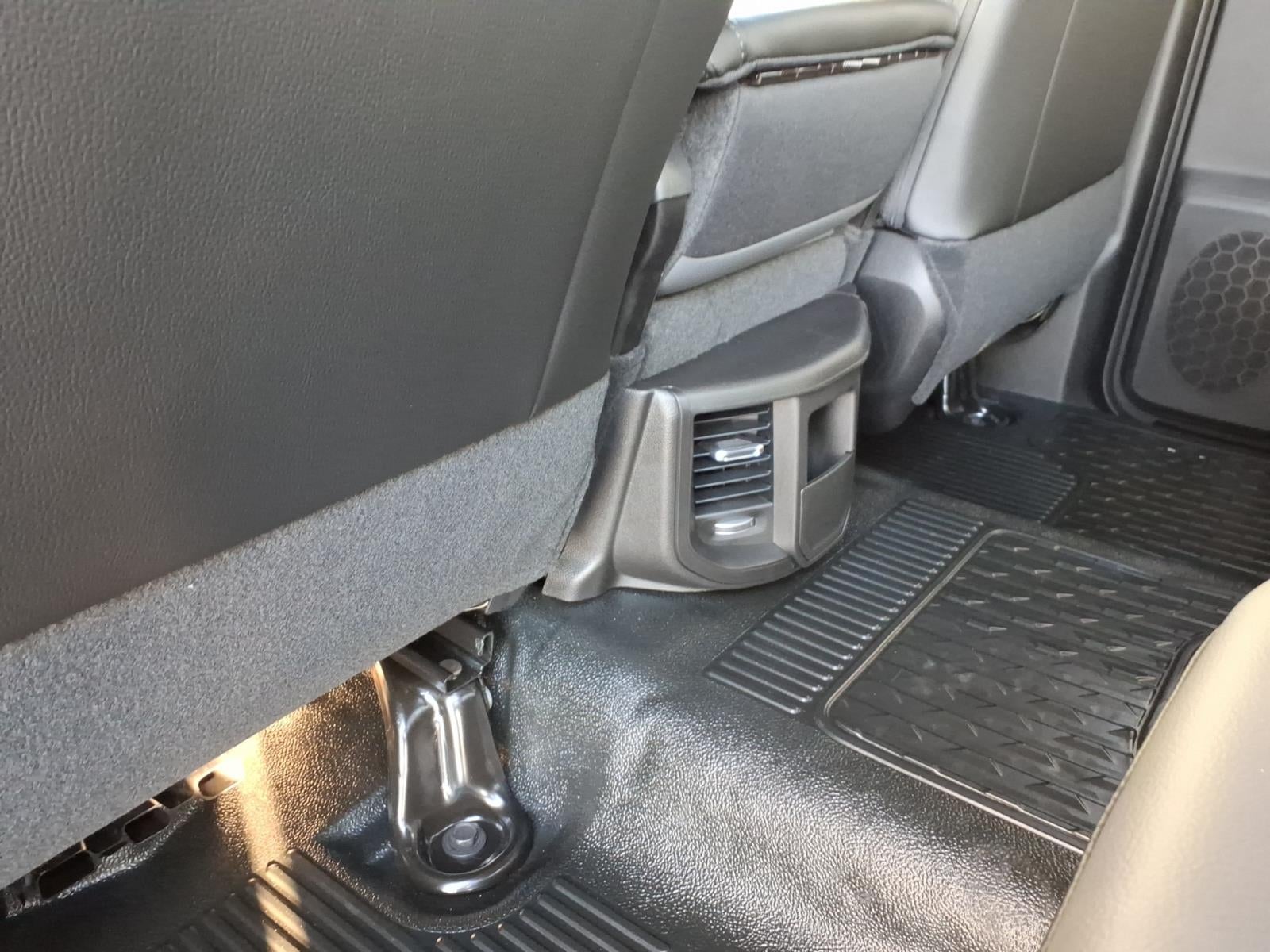 2026 RAM Ram 3500 Chassis Cab RAM 3500 TRADESMAN CREW CAB CHASSIS 4X4 60' CA