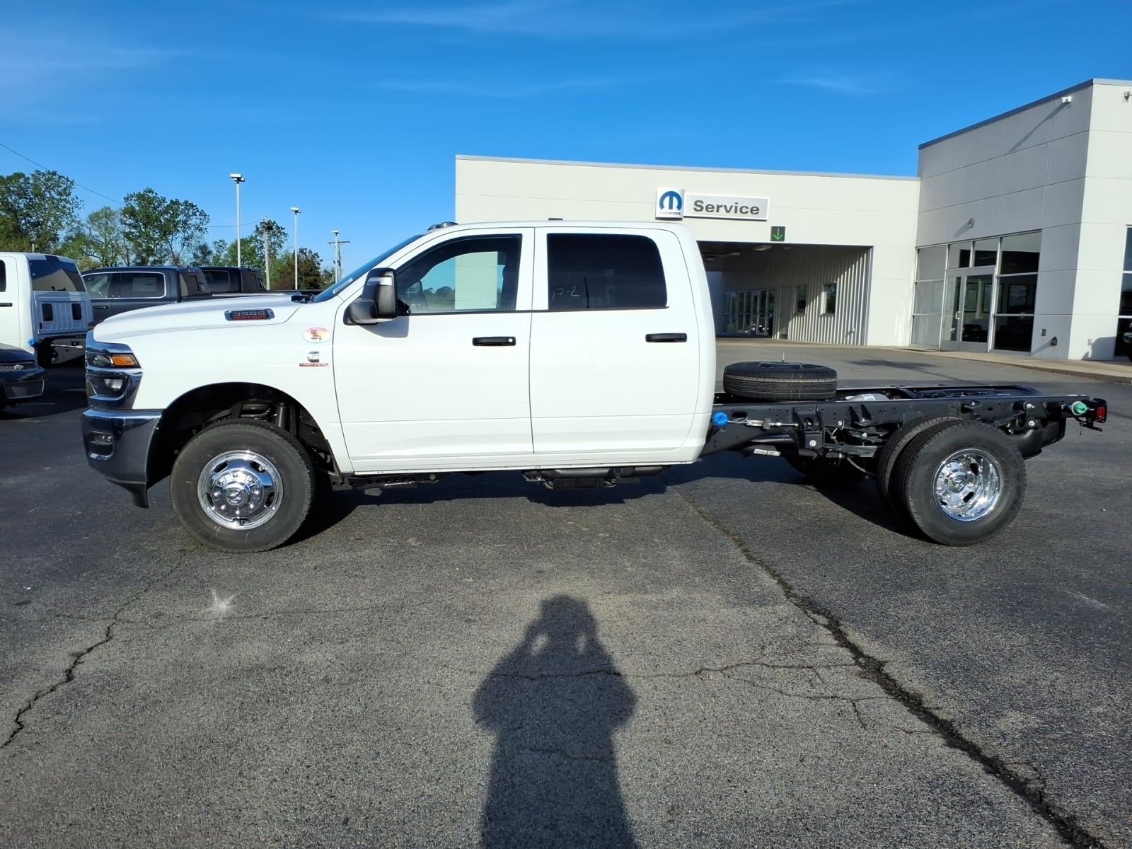 2026 RAM Ram 3500 Chassis Cab RAM 3500 TRADESMAN CREW CAB CHASSIS 4X4 60' CA
