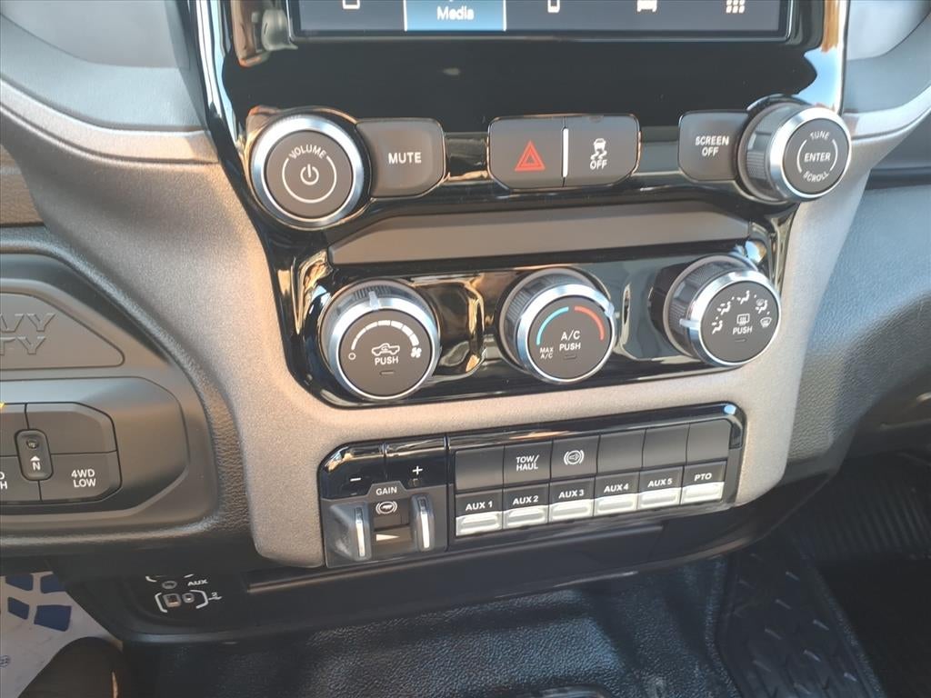 2026 RAM Ram 3500 Chassis Cab RAM 3500 TRADESMAN CREW CAB CHASSIS 4X4 60' CA