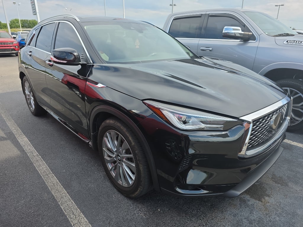 2023 INFINITI QX50 LUXE