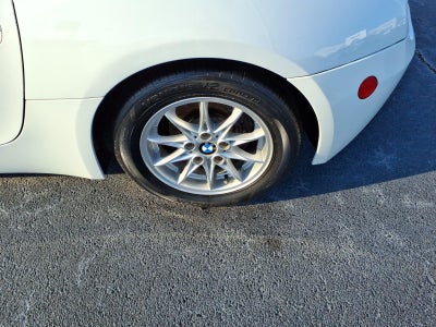 2004 BMW Z4 2.5i