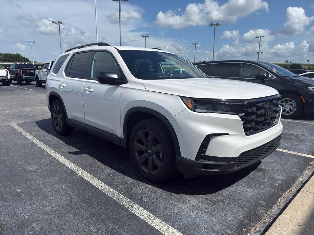 2025 Honda Pilot Sport 2WD's photo