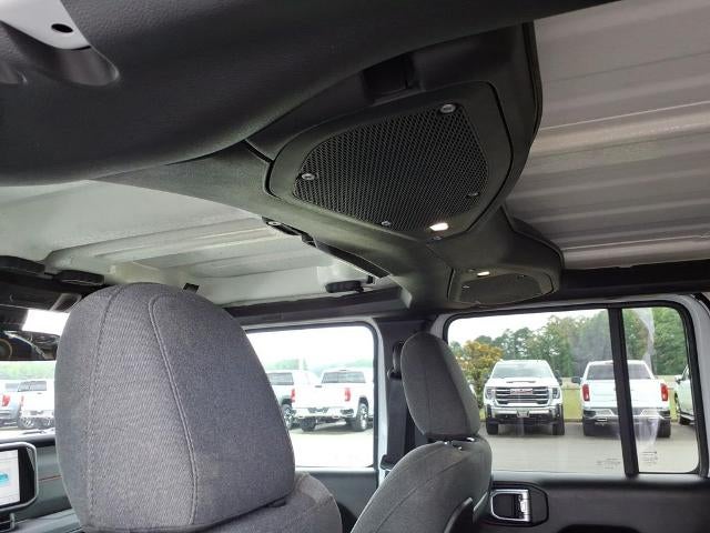 2025 Jeep Wrangler 4-Door Rubicon - Photo 10
