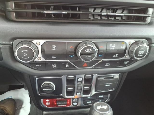 2025 Jeep Wrangler 4-Door Rubicon - Photo 16