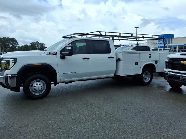 2026 GMC Sierra 3500 HD Chassis Cab Pro