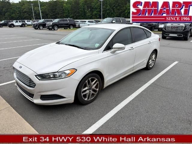 2016 Ford Fusion SE FWD's photo