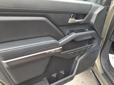 2025 Toyota Tacoma 4WD SR