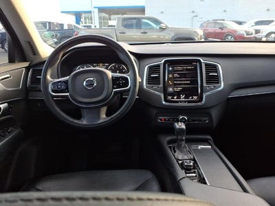 2020 Volvo XC90 Momentum