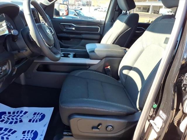 2025 RAM 1500 Big Horn 4x4 Crew Cab 5'7" Box