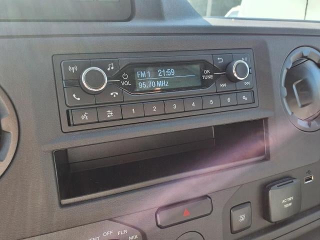 2025 Ford E-Series Cutaway E-350 SRW 138" WB