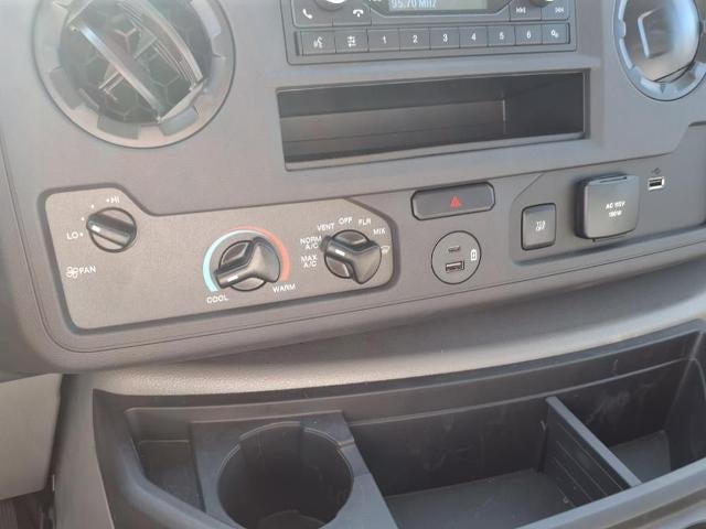 2025 Ford E-Series Cutaway E-350 SRW 138" WB