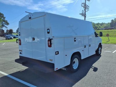 2025 Ford E-Series Cutaway E-350 SRW 138" WB